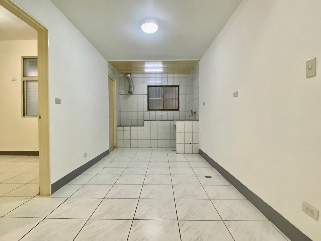 新店錦繡社區邊間亮麗美寓