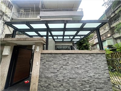 市中心獨門庭院透天厝